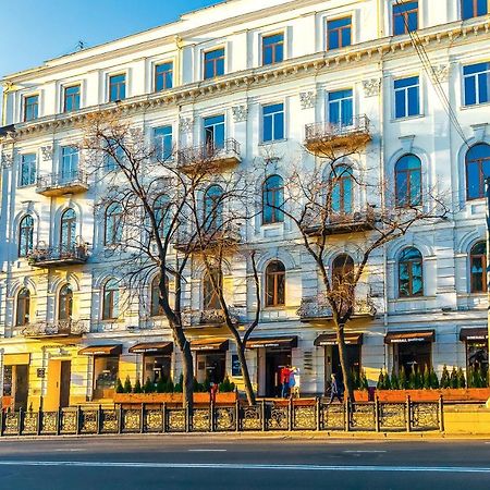 Rustaveli Hotel Tbilisi Esterno foto