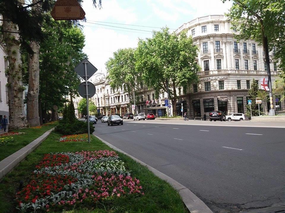 Rustaveli Hotel Tbilisi Esterno foto