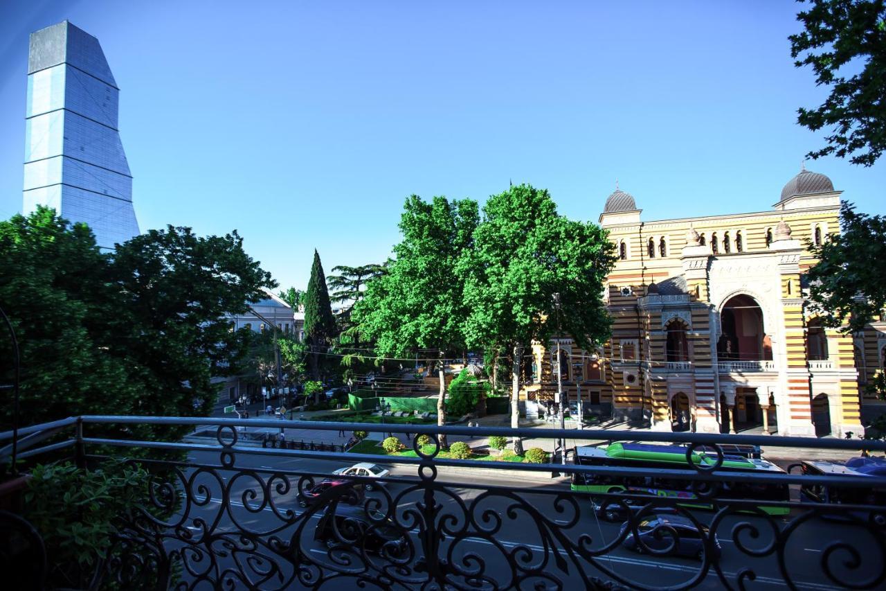 Rustaveli Hotel Tbilisi Esterno foto