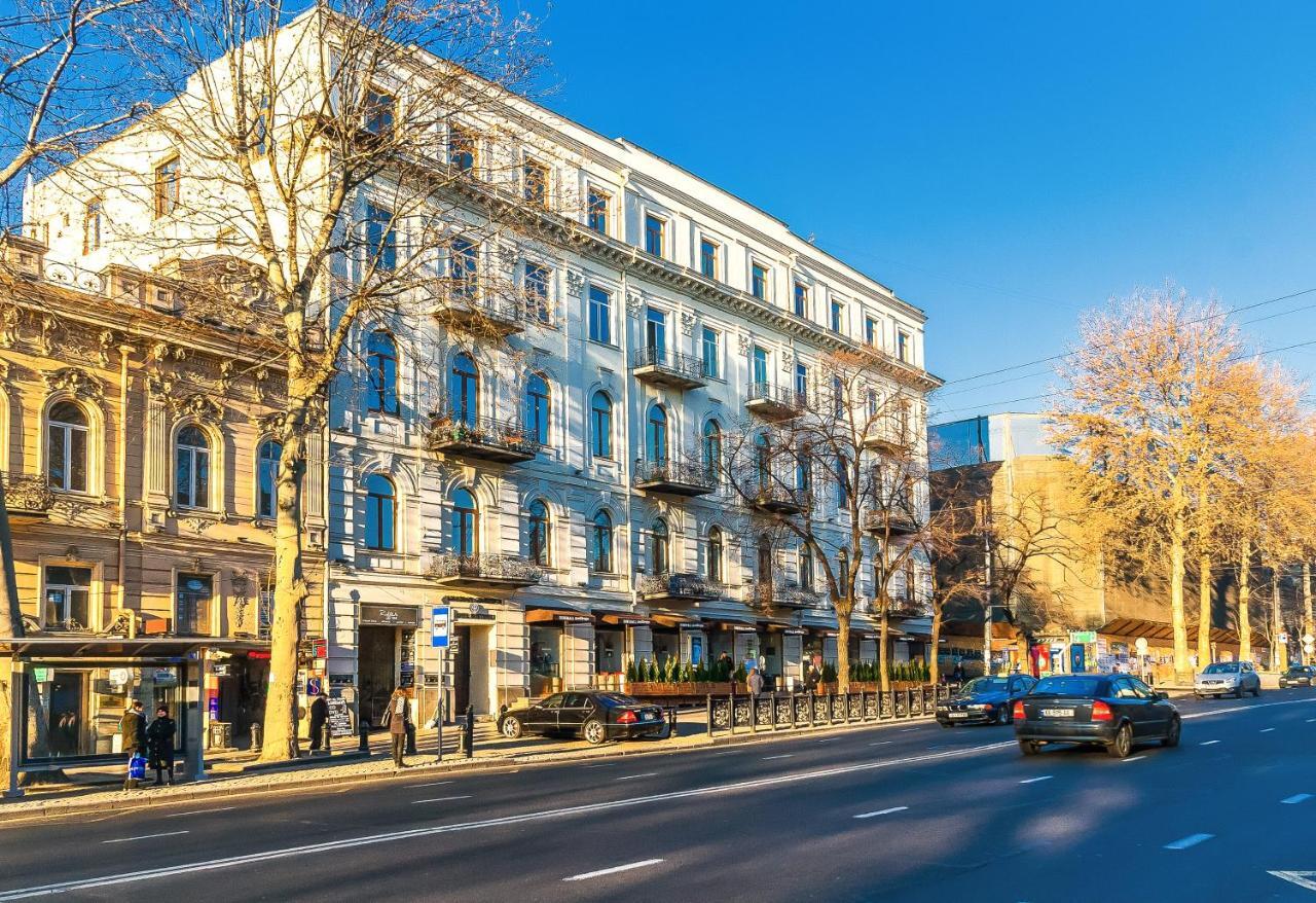 Rustaveli Hotel Tbilisi Esterno foto